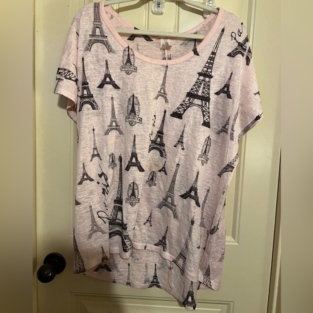 Lavish Light Pink Eiffel Tower Tee